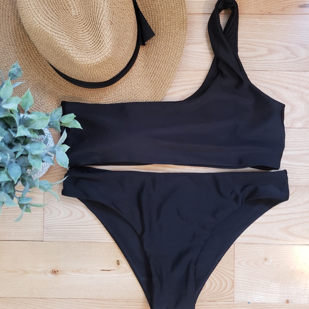 Swim / Bikini